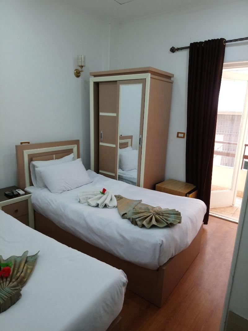 Hotel Grand 3*