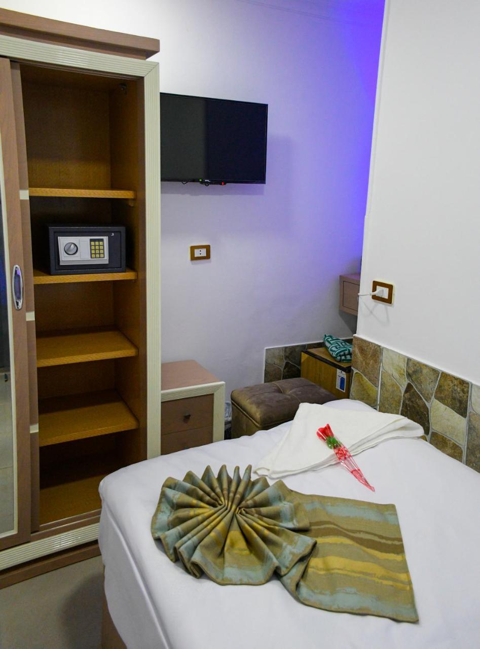 Grand 3* Cairo
